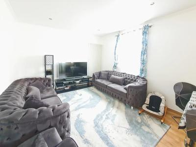 Maison - 87 m² - 5 pièces