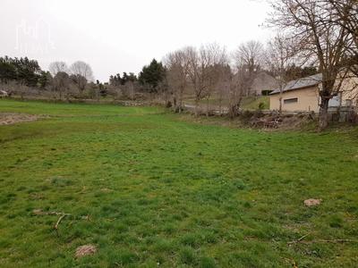 Terrain constructible - 1 460 m²