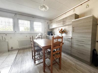 Appartement - 84 m² - 3 pièces