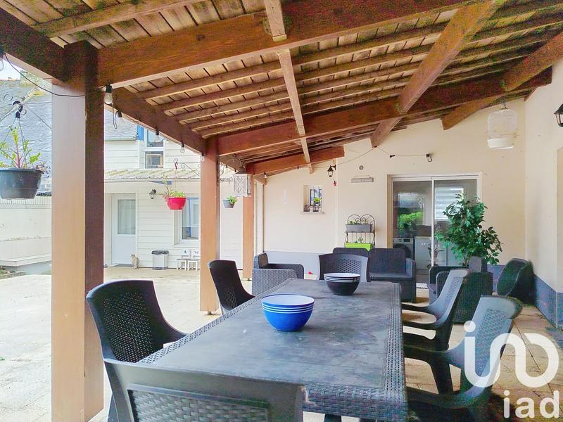 Maison - 179 m² - 9 pièces