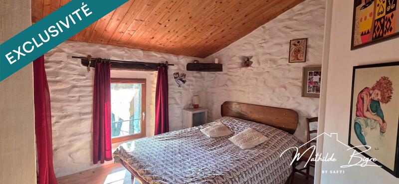 Maison - 209 m² - 5 pièces