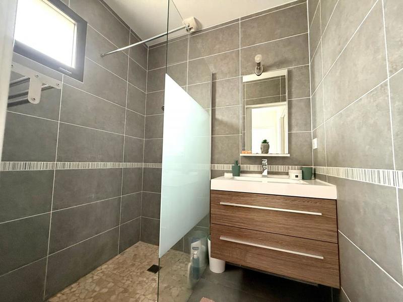 Maison - 244 m² - 10 pièces