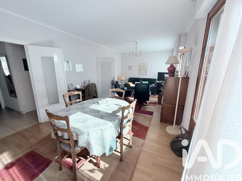 Appartement - 92 m² - 5 pièces