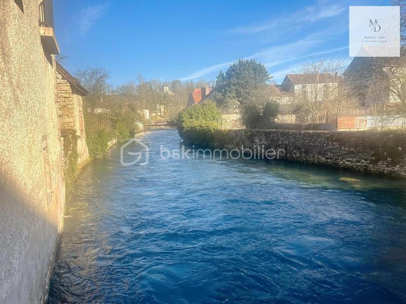 Propriété - 300 m² - 7 pièces