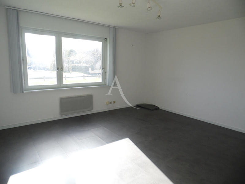 Bureau - 74 m² - 8 pièces