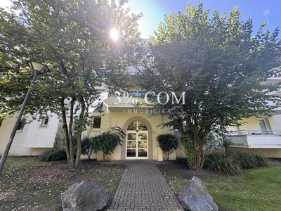 Appartement - 100 m² - 4 pièces