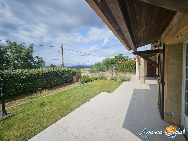 Maison - 180 m² - 4 pièces