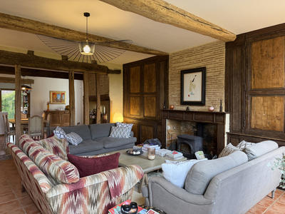 Maison - 262 m² - 9 pièces