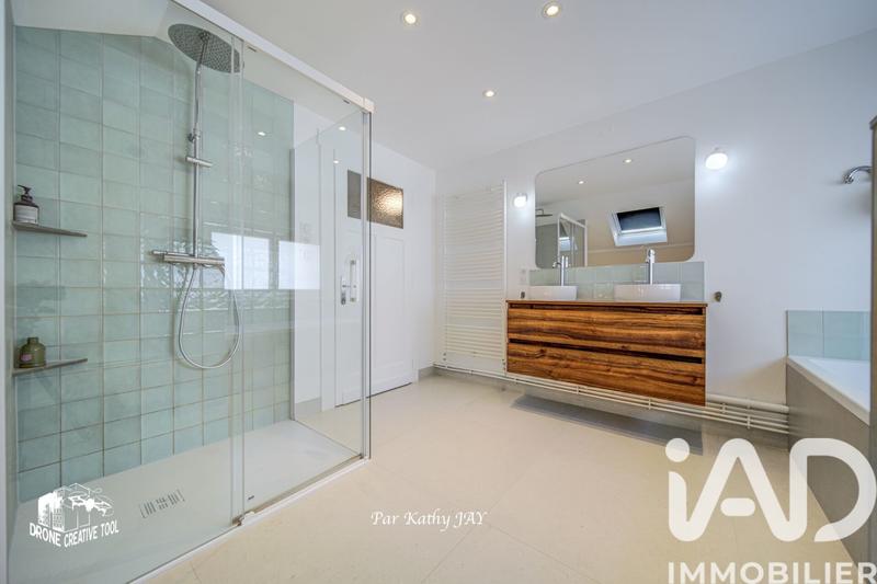 Maison de ville - 136 m² - 6 pièces