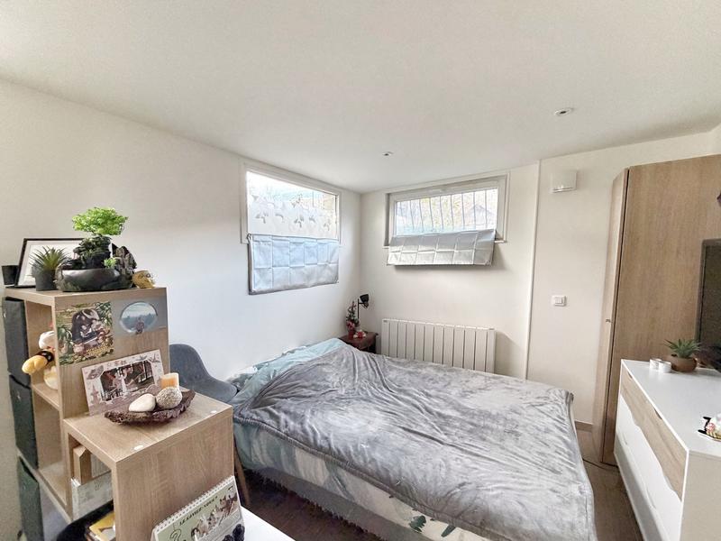 Maison - 211 m² - 7 pièces