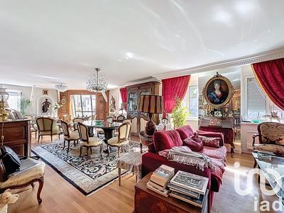 Appartement - 143 m² - 5 pièces