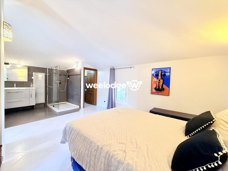 Villa - 153 m² - 6 pièces