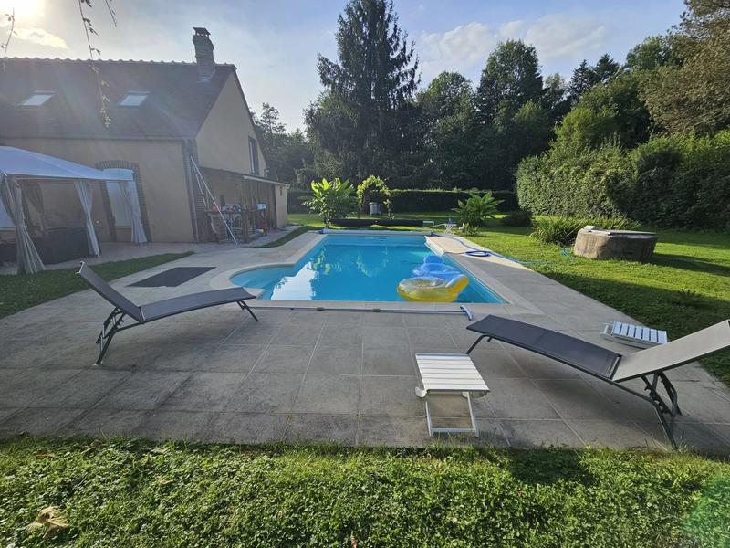 Maison - 145 m² - 6 pièces