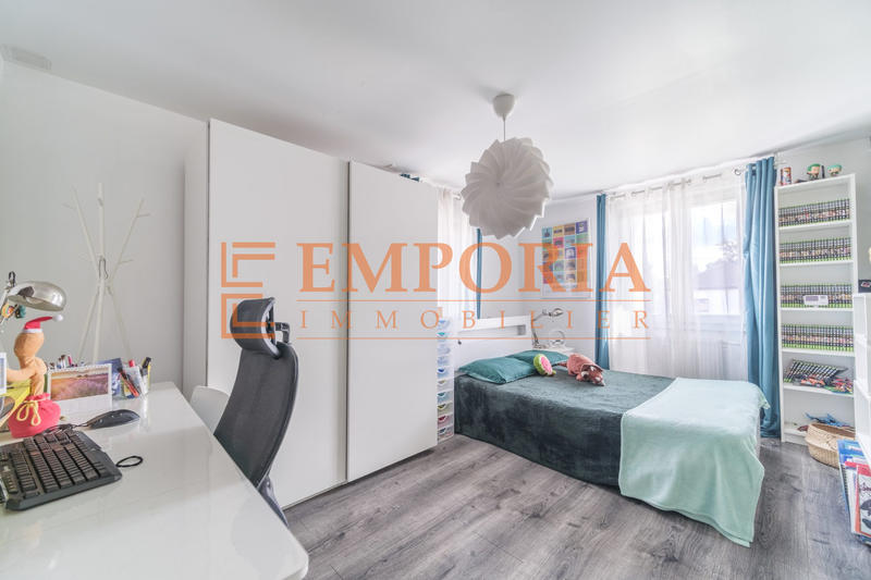 Maison - 91 m² - 6 pièces