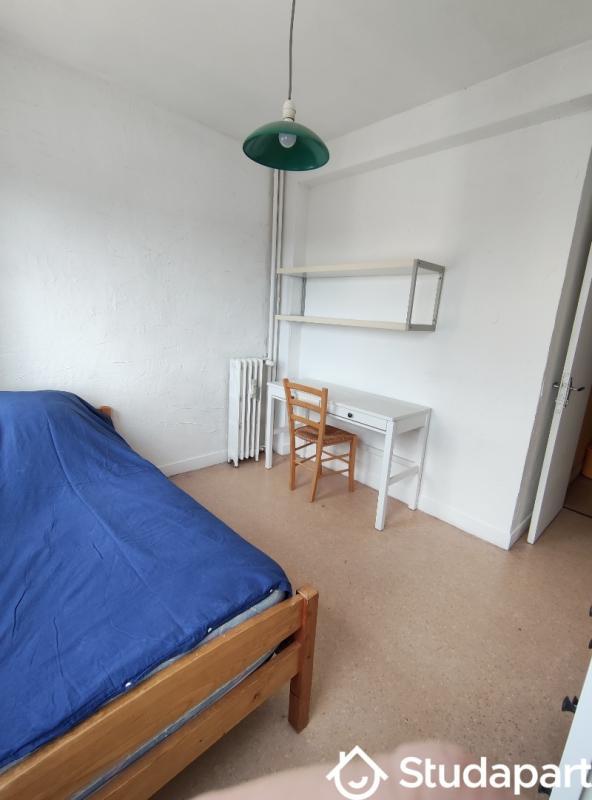 Chambre - 9 m² - 1 pièce