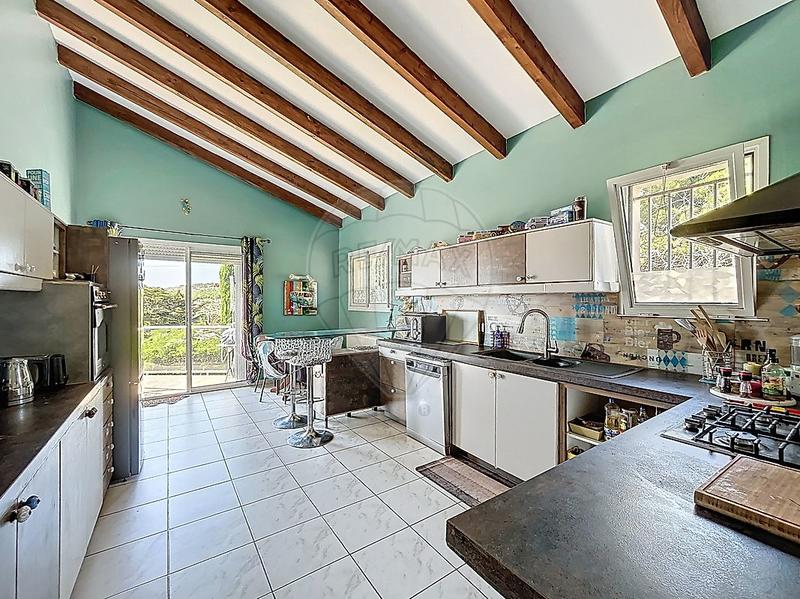 Maison - 180 m² - 6 pièces