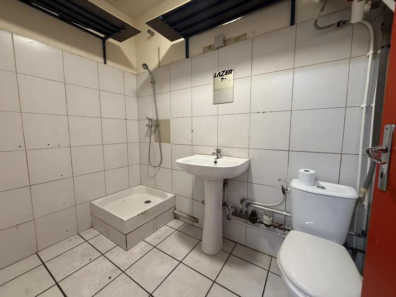 Local d'activités - 132 m² - 2 pièces