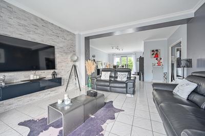 Maison contemporaine - 215 m² - 7 pièces