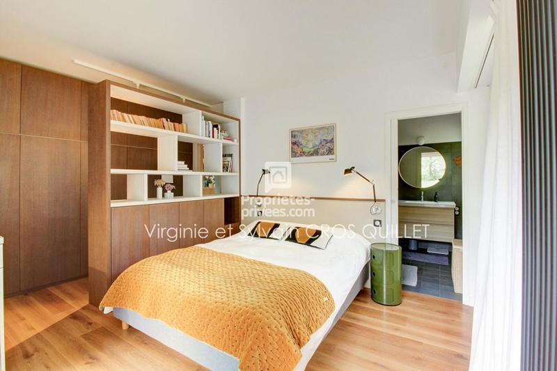 Maison - 209 m² - 7 pièces