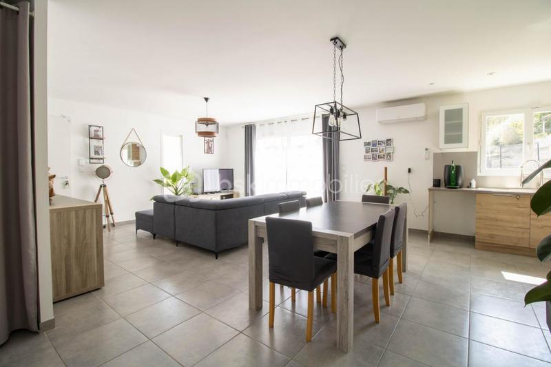 Maison - 91 m² - 4 pièces