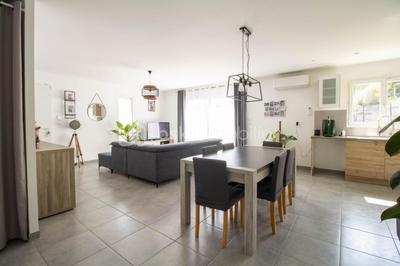 Maison - 91 m² - 4 pièces