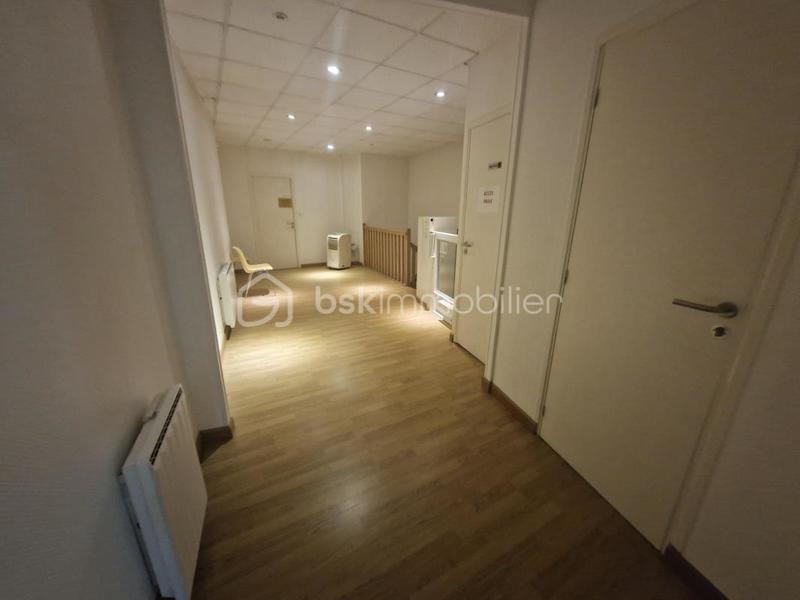 Immeuble - 207 m² - 8 pièces