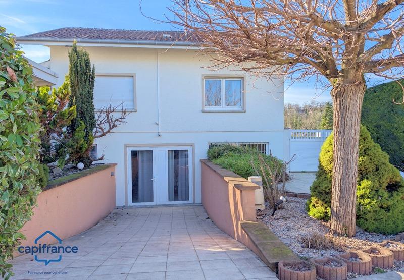 Maison - 100 m² - 5 pièces