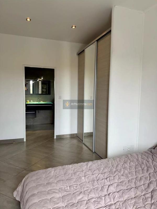 Maison - 175 m² - 7 pièces