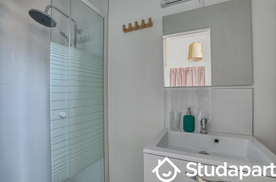 Chambre - 16 m² - 1 pièce