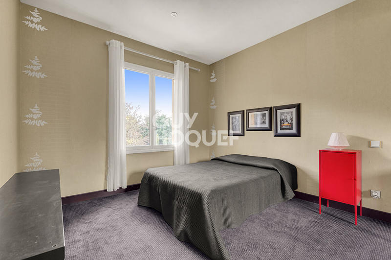 Demeure - 394 m² - 10 pièces