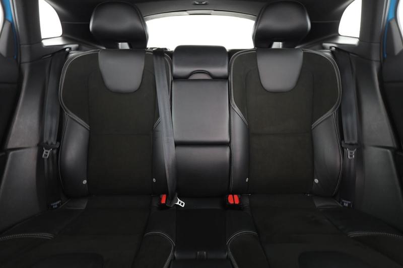 Volvo V40 2.0 T5 R-Design Geartronic 8 245 ch