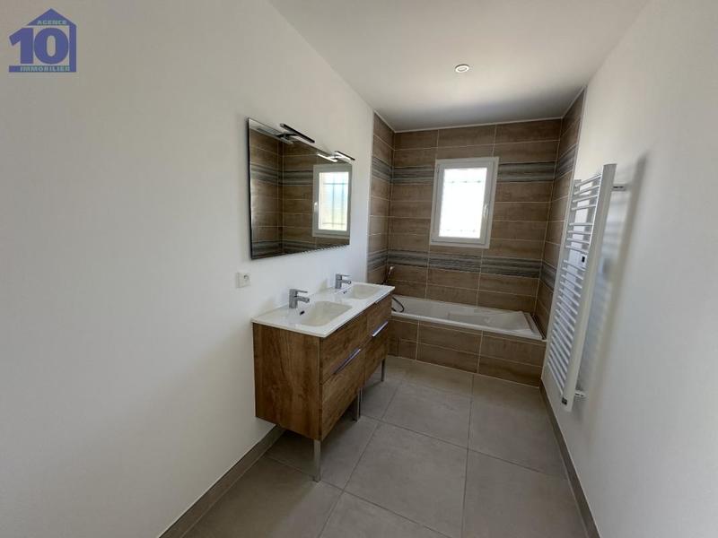 Maison - 97 m² - 4 pièces