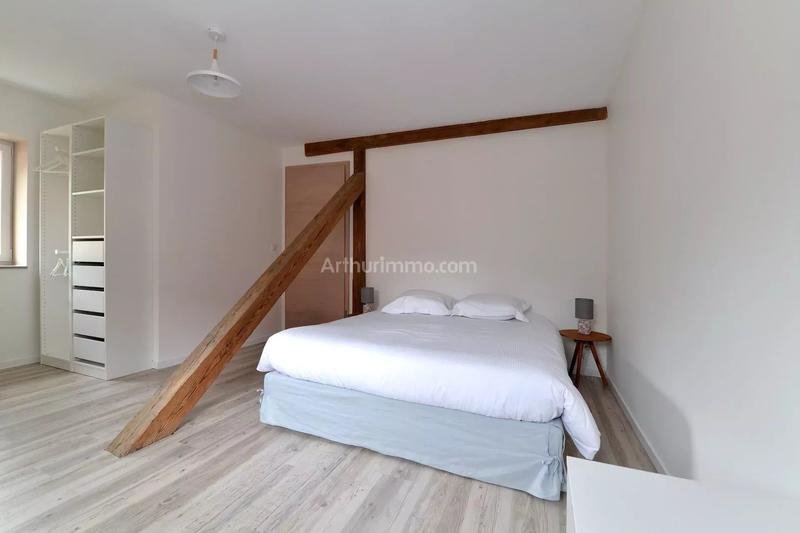 Maison - 742 m² - 12 pièces