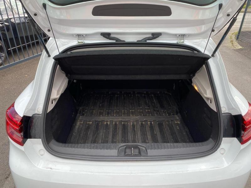 Renault Clio Société dci 100 cv air média nav clim Gps Bluetooth radars tva 10825 ht