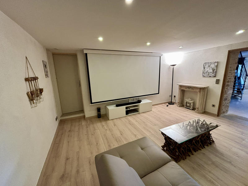 Mas - 185 m² - 5 pièces