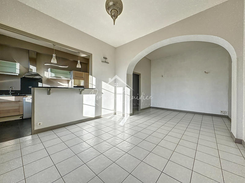 Appartement - 74 m² - 3 pièces