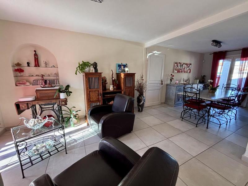 Propriété - 110 m² - 4 pièces