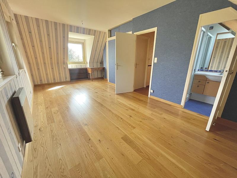 Maison ancienne - 228 m² - 7 pièces