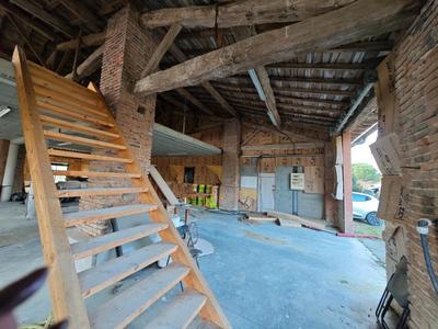 Maison - 370 m² - 7 pièces