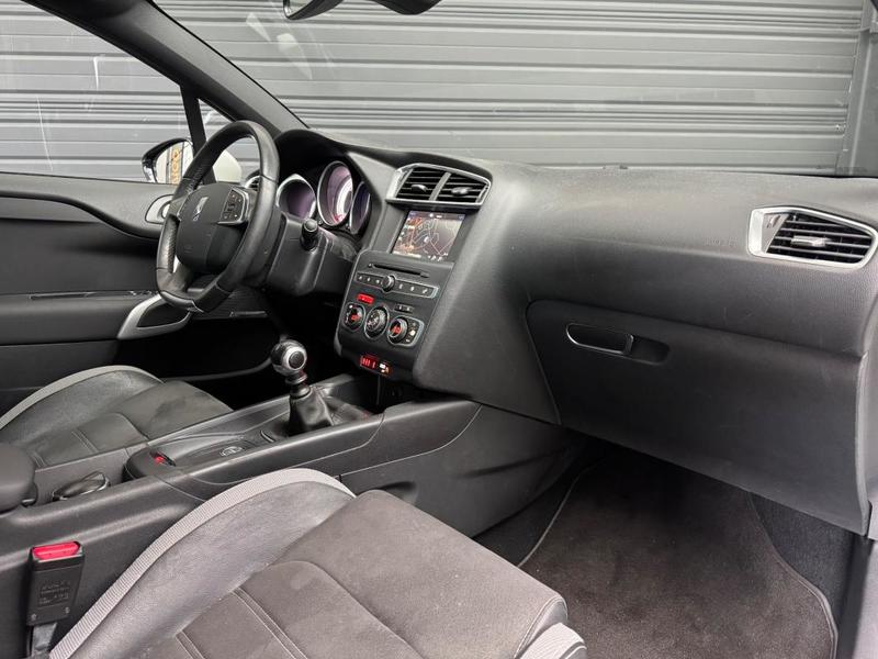 Ds Ds 4 1.2 130 So Chic - Distri Ok