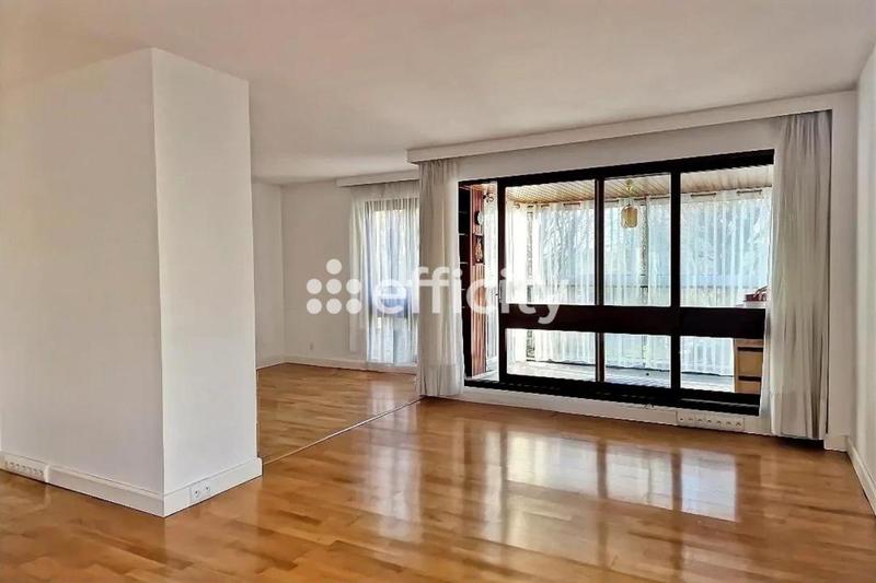 Appartement - 110 m² - 4 pièces