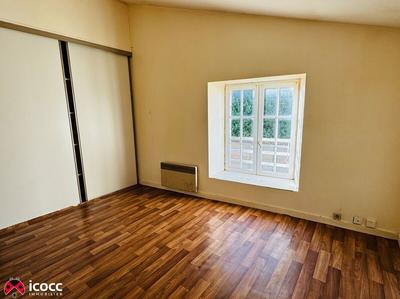 Maison en pierre - 96 m² - 4 pièces