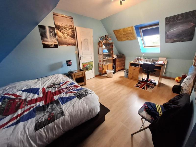 Maison - 102 m² - 4 pièces