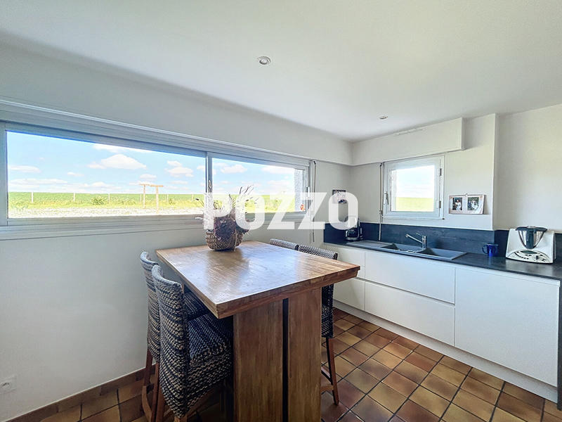 Maison - 189 m² - 6 pièces