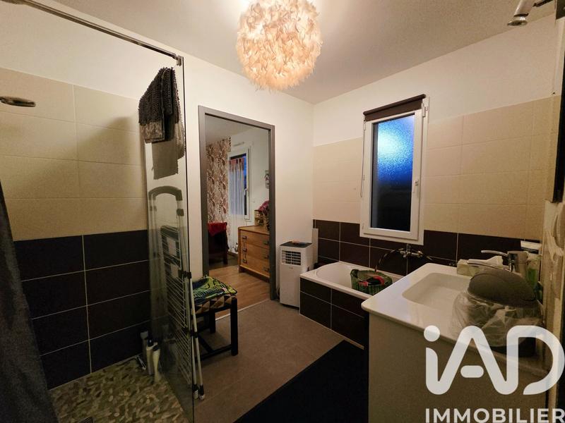 Maison - 104 m² - 5 pièces