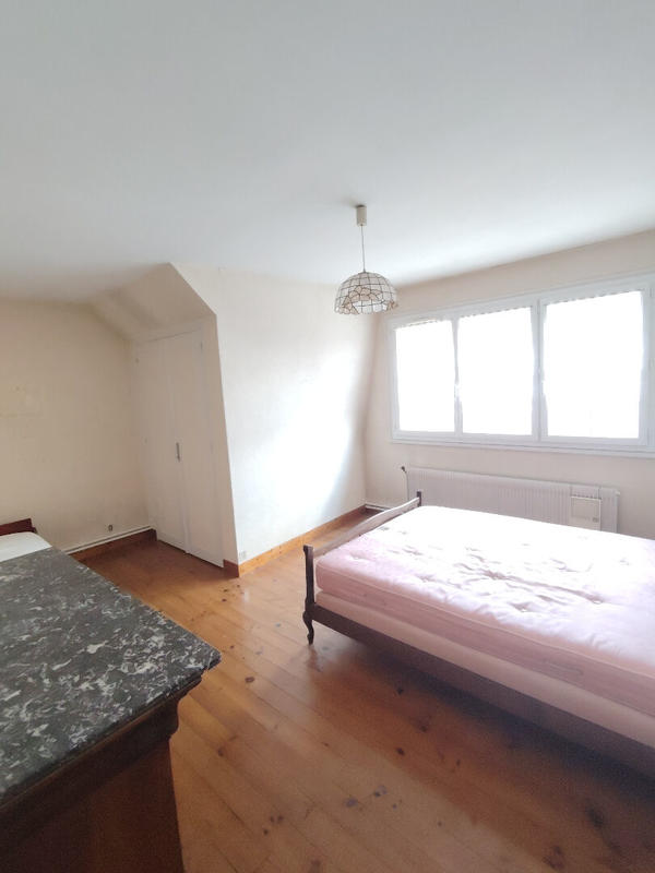 Maison - 177 m² - 6 pièces