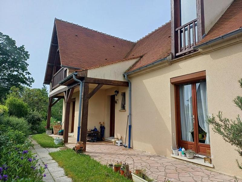 Maison - 158 m² - 8 pièces