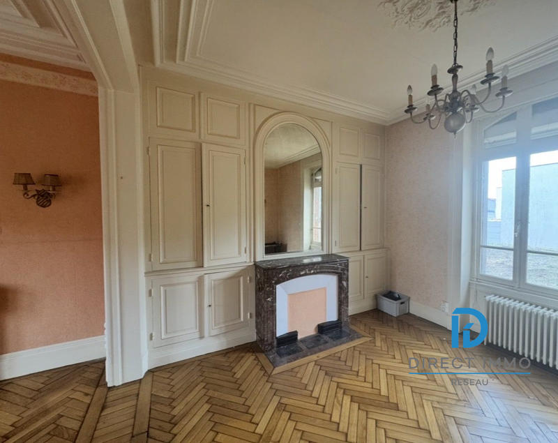 Maison - 200 m² - 10 pièces