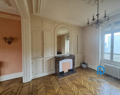 Maison - 200 m² - 10 pièces