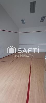 Local commercial - 940 m² - 10 pièces